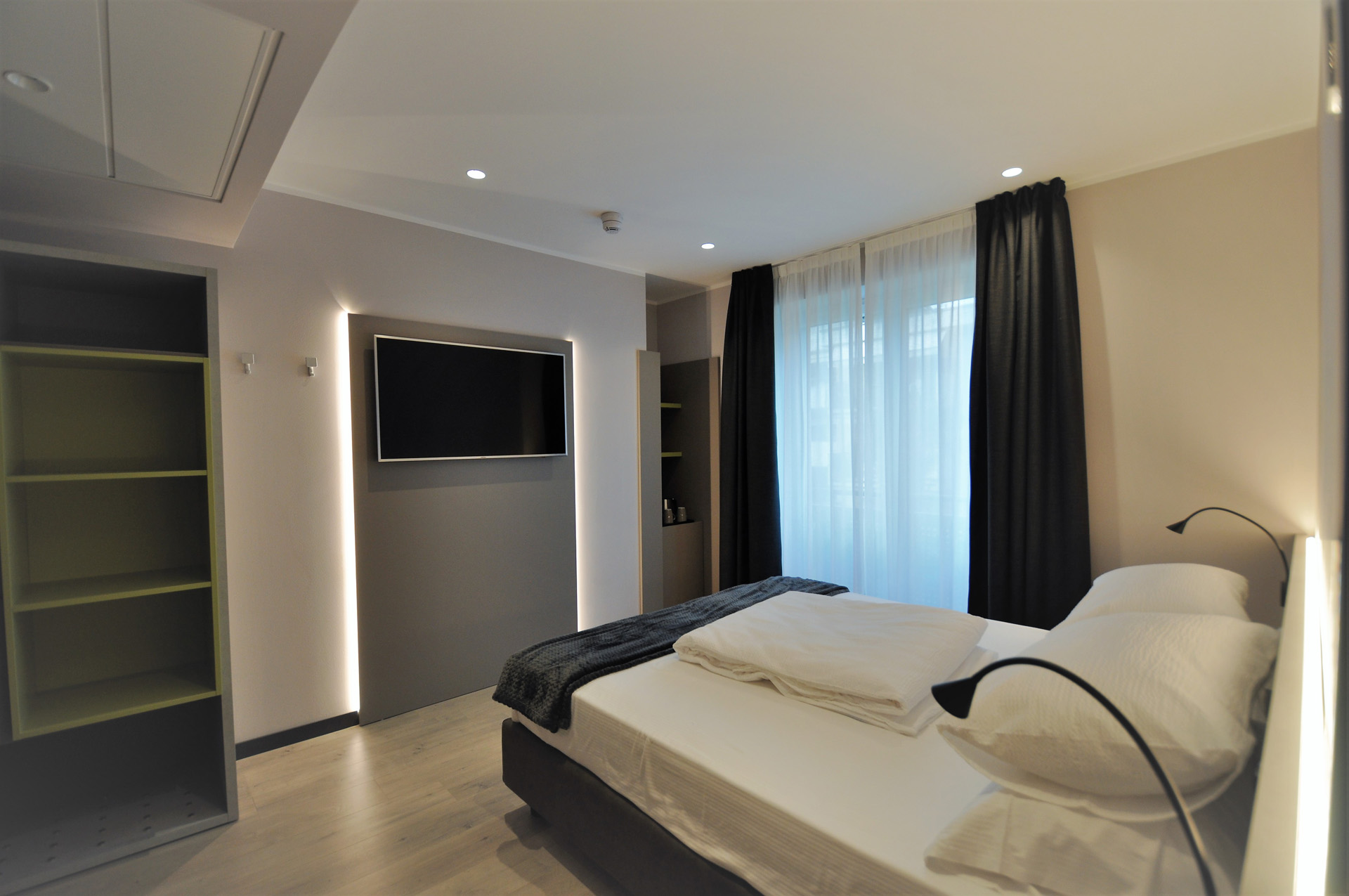 Riva del Garda Hotel Garda Life - Bedroom Easy Life